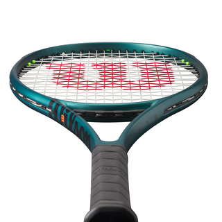 Wilson Blade 101L V9 Tennis Racket - Strung - 2024