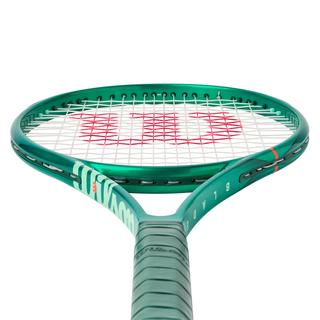 Wilson Blade 104 V10 Tennis Racket - Unstrung - 2026