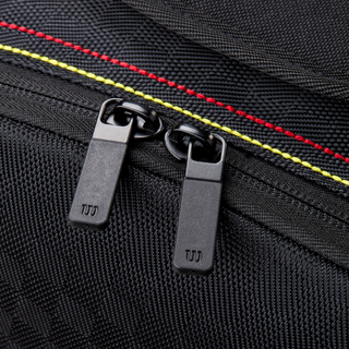 Wilson Pro Staff V15 Classic 6 Tennis Racket Bag - 2026